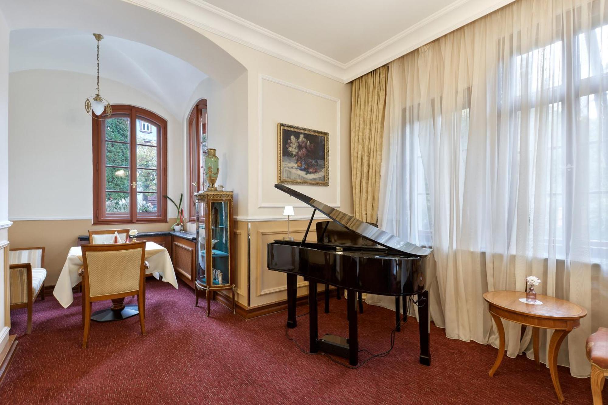 Spa Hotel Villa Ritter 카를로비바리 외부 사진
