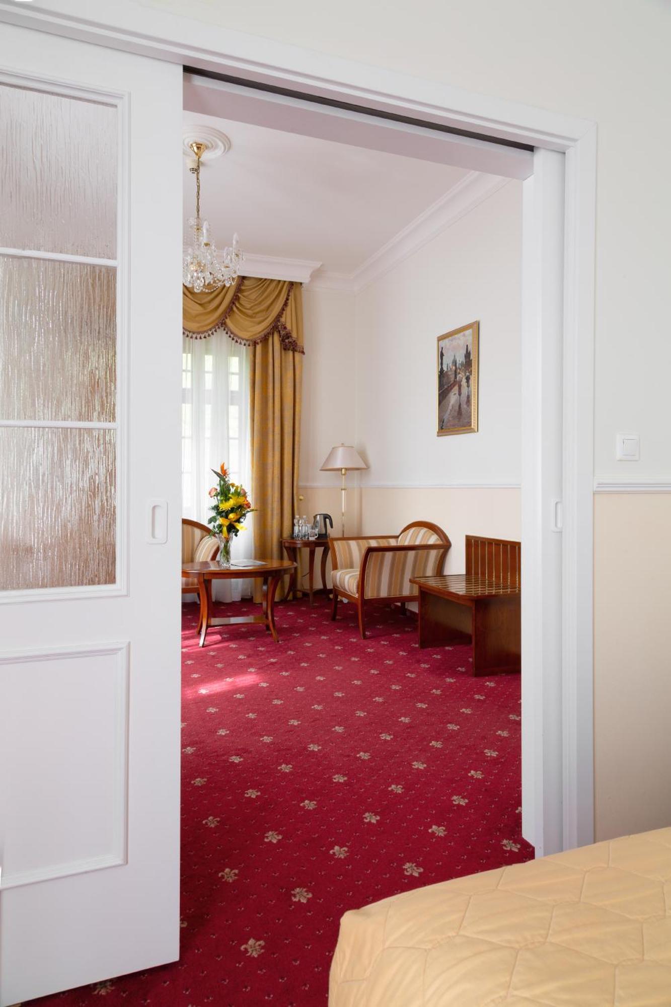 Spa Hotel Villa Ritter 카를로비바리 외부 사진